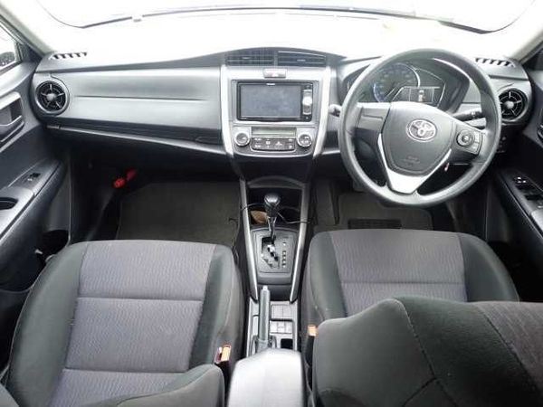 2017 TOYOTA COROLLA FIELDER HYBRID Carousel 2