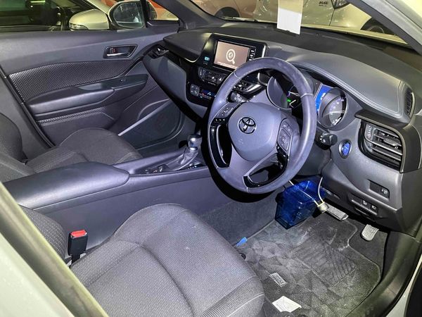 2017 TOYOTA C-HR S HYBRID Carousel 2