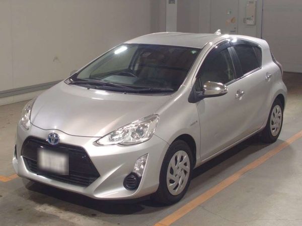 2017 TOYOTA AQUA S