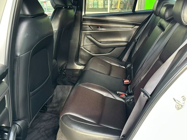 2019 MAZDA AXELA 3 Carousel 7