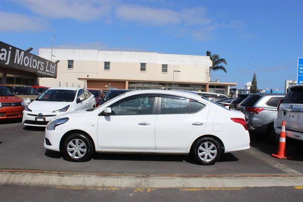 2016 Nissan Latio iStop Carousel 5