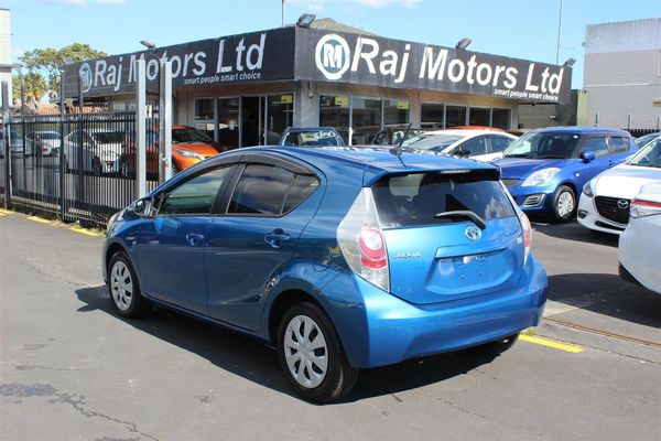 2014 Toyota Aqua G Leather Push Start Carousel 5