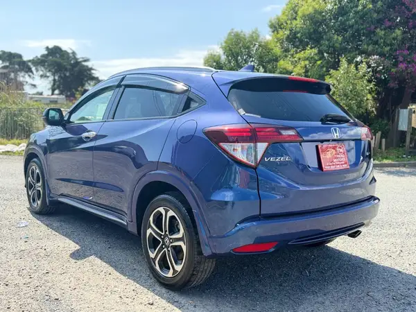 2016 Honda Vezel Carousel 2