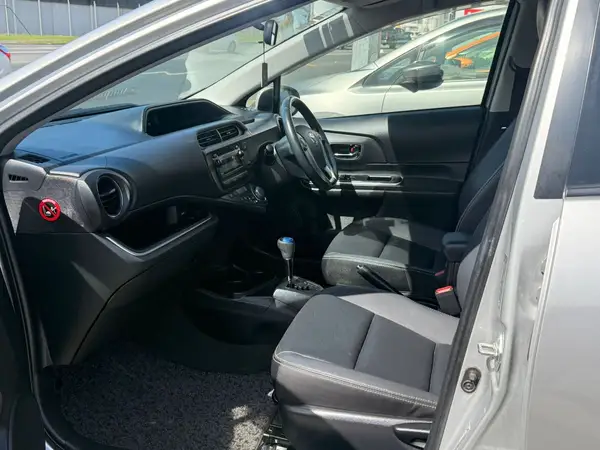 2014 Toyota Aqua G BLACK SOFT LEATHER Carousel 6