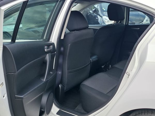2012 Mazda Axela Carousel 2