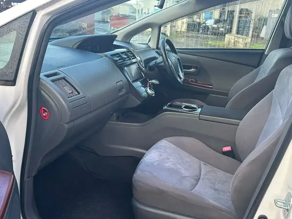 2012 Toyota Prius ALPHA GTSULI SELECT SKYLIGHT P 7 SEATER Carousel 7