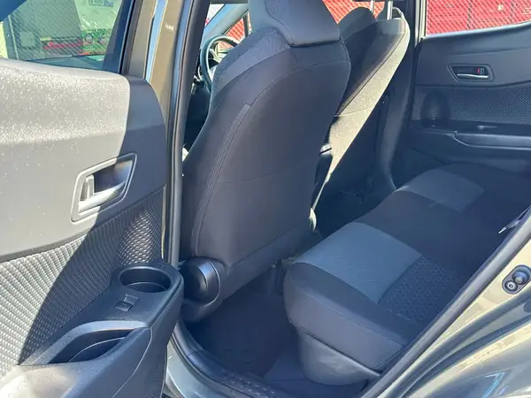 2019 Toyota C-HR Carousel 8