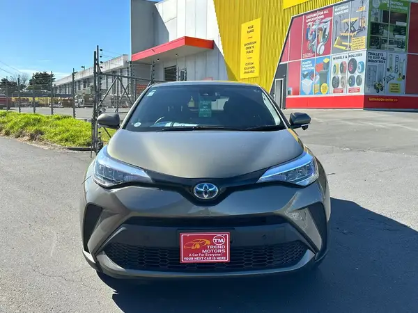 2019 Toyota C-HR Carousel 2