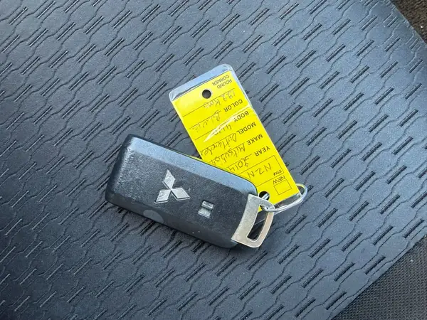 2014 Mitsubishi Outlander Carousel 4