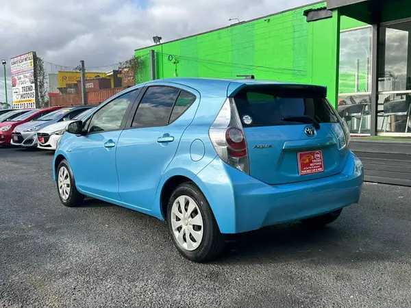 2014 Toyota Aqua S Push Start Package Carousel 5