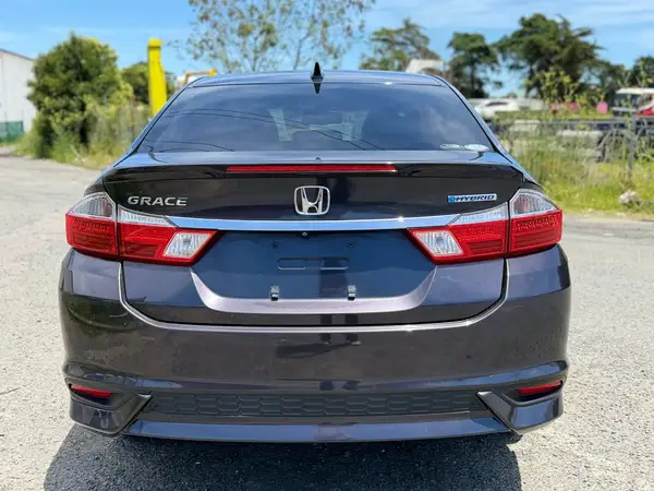 2018 Honda Grace Carousel 13