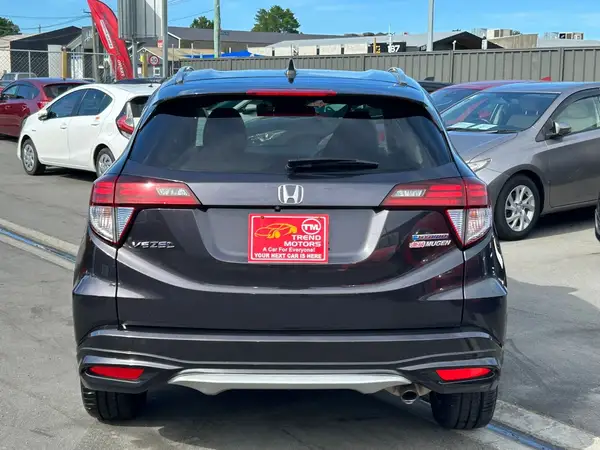 2014 Honda Vezel Carousel 5