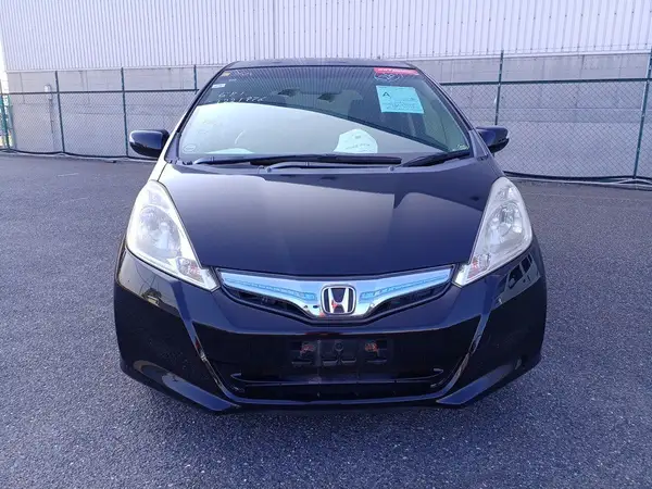 2013 Honda Fit Hybrid XH selection fine style Carousel 1
