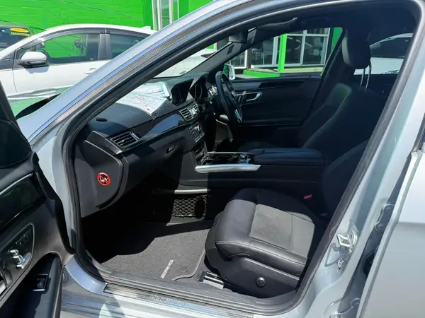 2015 Mercedes-Benz E 250 AVG Carousel 9