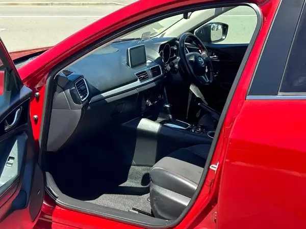 2015 Mazda Axela Carousel 5