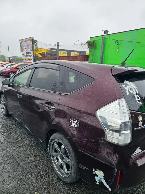 2014 Toyota Prius Carousel 3