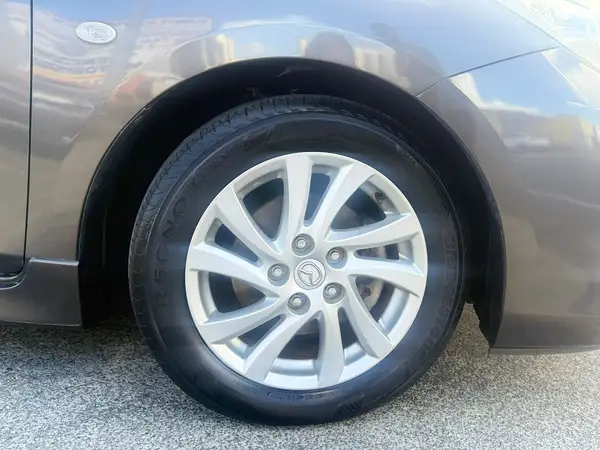 2012 Mazda Axela SPORT 15S Carousel 8