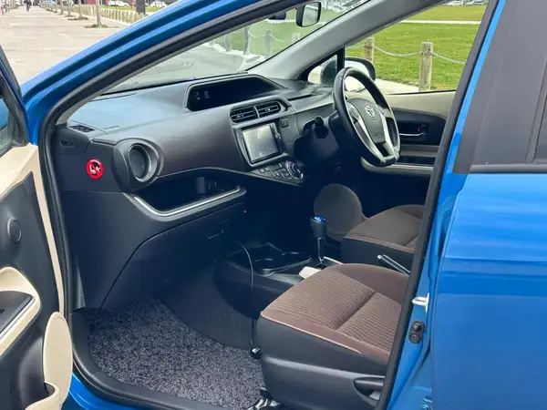 2014 Toyota Aqua G PUSH START Carousel 11