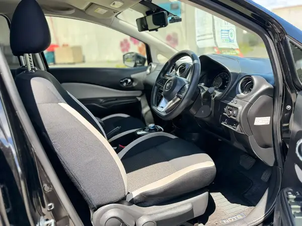 2020 Nissan Note E-POWER X V SELECTION Carousel 5