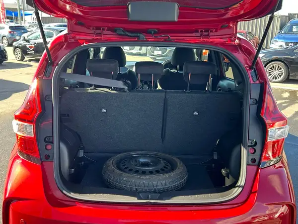 2019 Nissan Note E-POWER NISMO Carousel 6