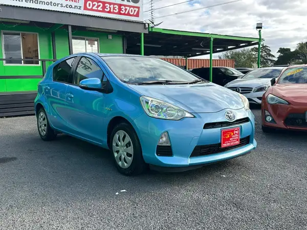 2014 Toyota Aqua S Push Start Package Carousel 4