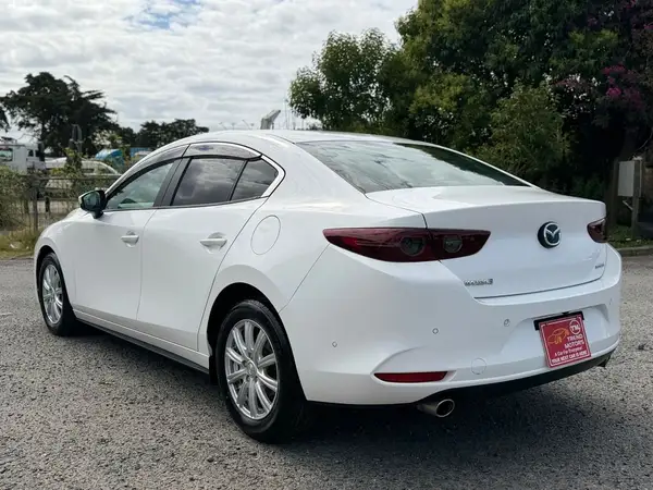 2019 Mazda 3 Carousel 18