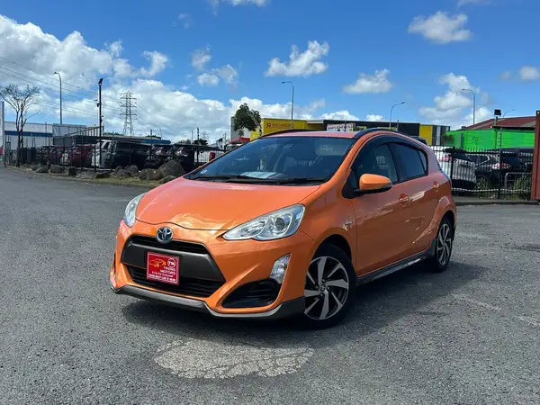 2015 Toyota Aqua X- URBAN