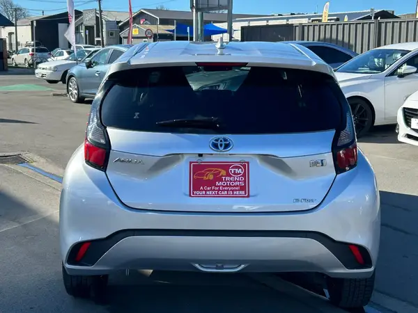 2022 Toyota Aqua X 4WD Carousel 5