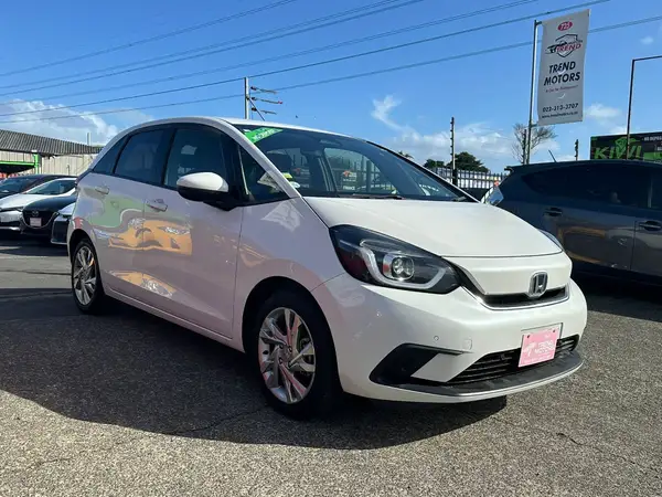 2021 Honda Fit EHEV HOME Carousel 3