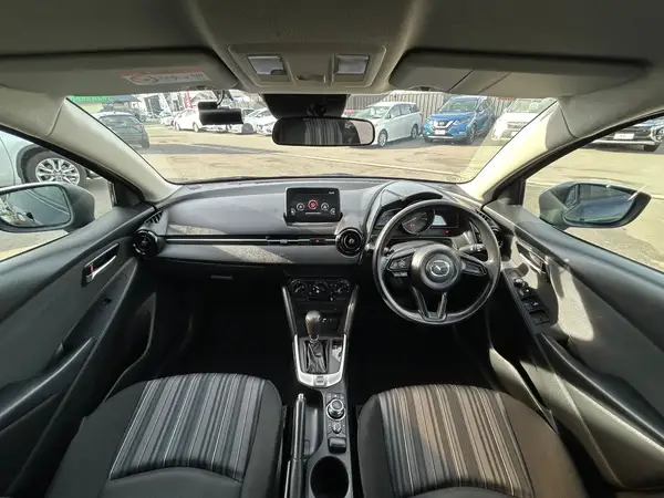 2021 MAZDA 2 Carousel 3