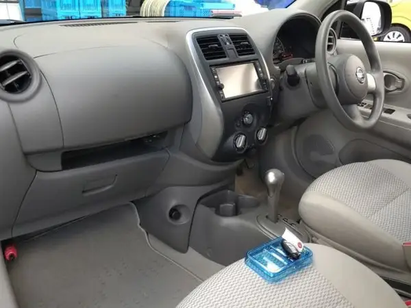 2017 Nissan March