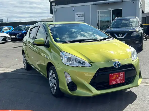 2015 Toyota Aqua G Push Start Carousel 14