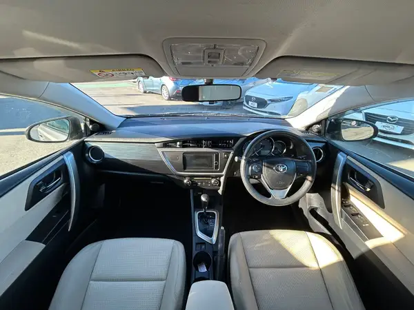 2012 Toyota Auris Carousel 7