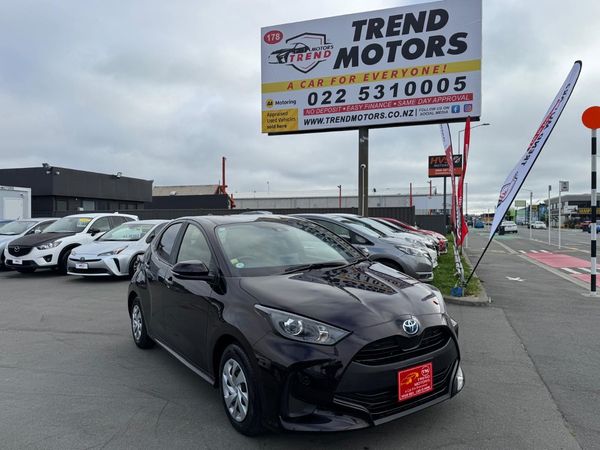 2021 Toyota Yaris Carousel 1