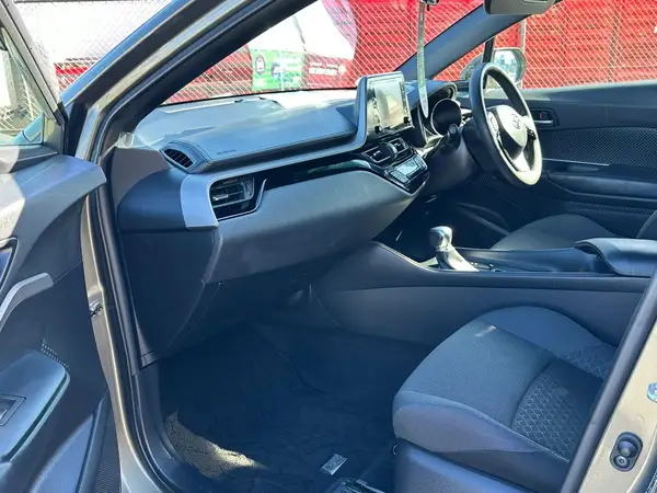 2019 Toyota C-HR Carousel 7