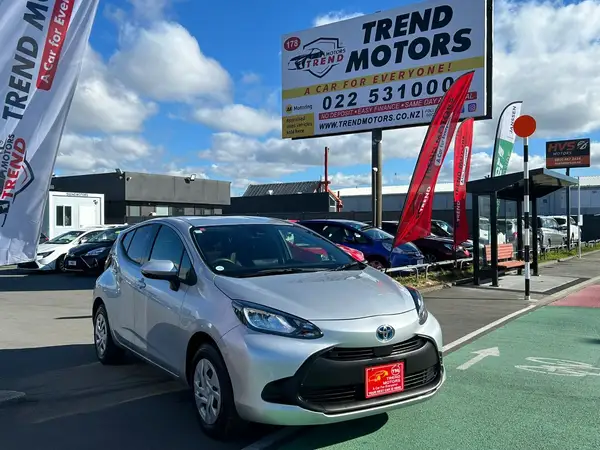 2022 Toyota Aqua X 4WD