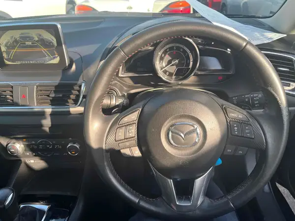 2016 Mazda Axela 15S TOURING Carousel 2