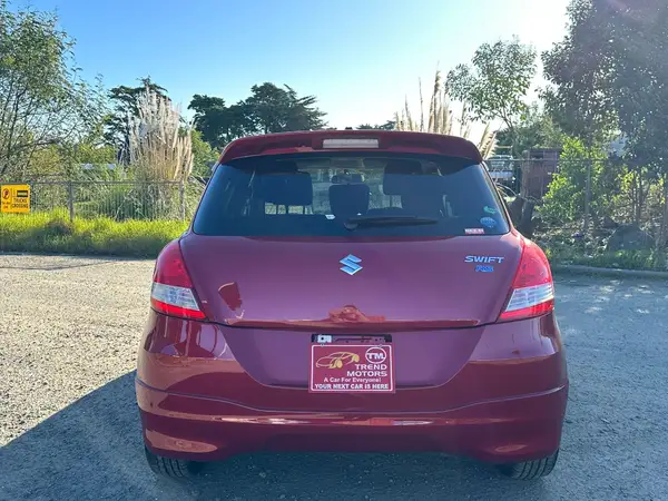 2013 Suzuki Swift RS Carousel 5