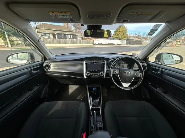 2017 Toyota Corolla Fielder Hybrid Carousel 7