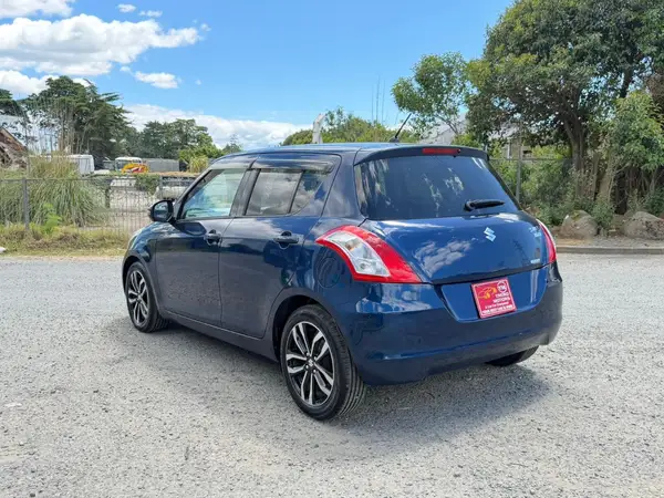 2014 Suzuki Swift Carousel 2