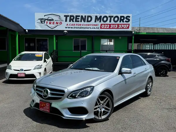 2015 Mercedes-Benz E 250 AVG Carousel 1