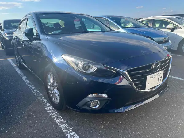 2016 Mazda Axela 15S TOURING