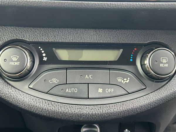 2017 Toyota Vitz Carousel 7