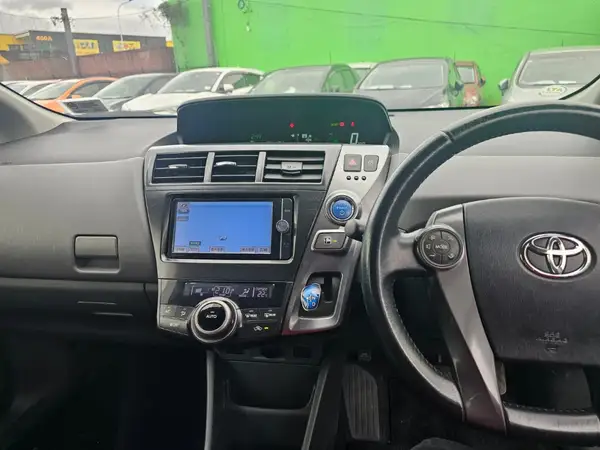 2014 Toyota Prius Carousel 5