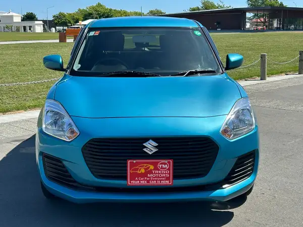 2017 Suzuki Swift 5D XG Carousel 1