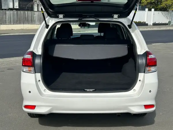 2017 Toyota Corolla Fielder Hybrid Carousel 4