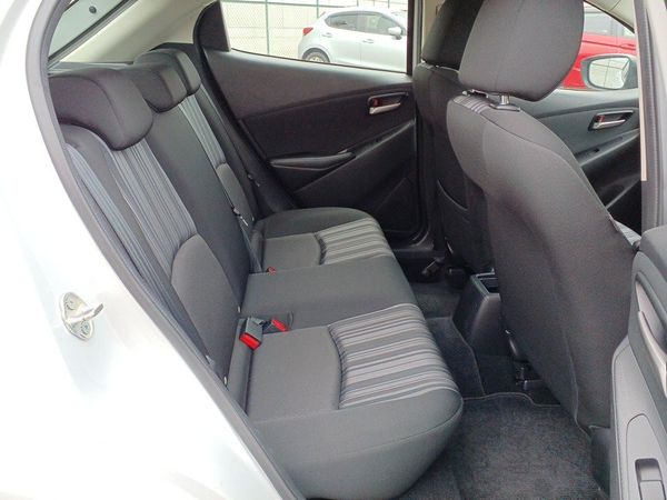 2020 Mazda 2 Carousel 3