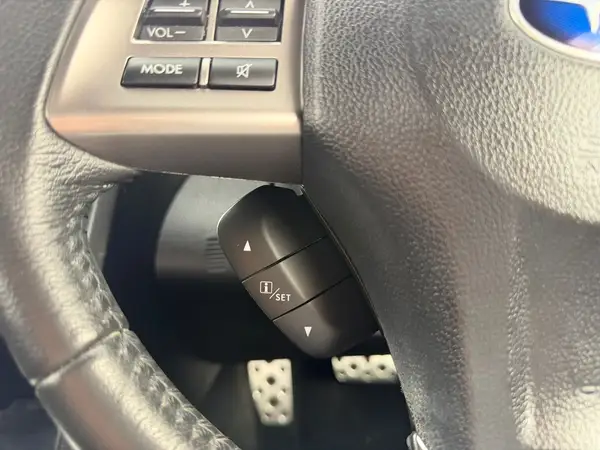 2014 Subaru XV 2.0L Eyesight Carousel 6