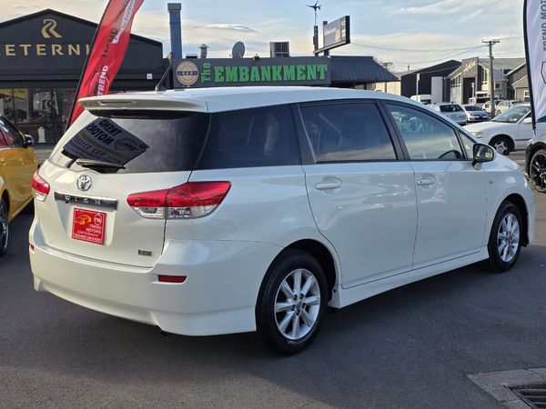 2012 TOYOTA WISH