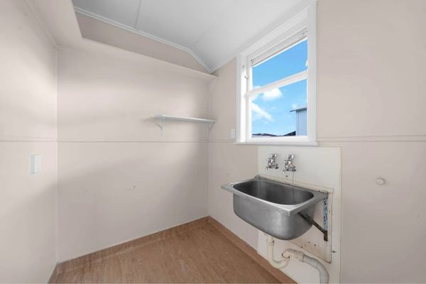 16 Angus Street, Ōtara
